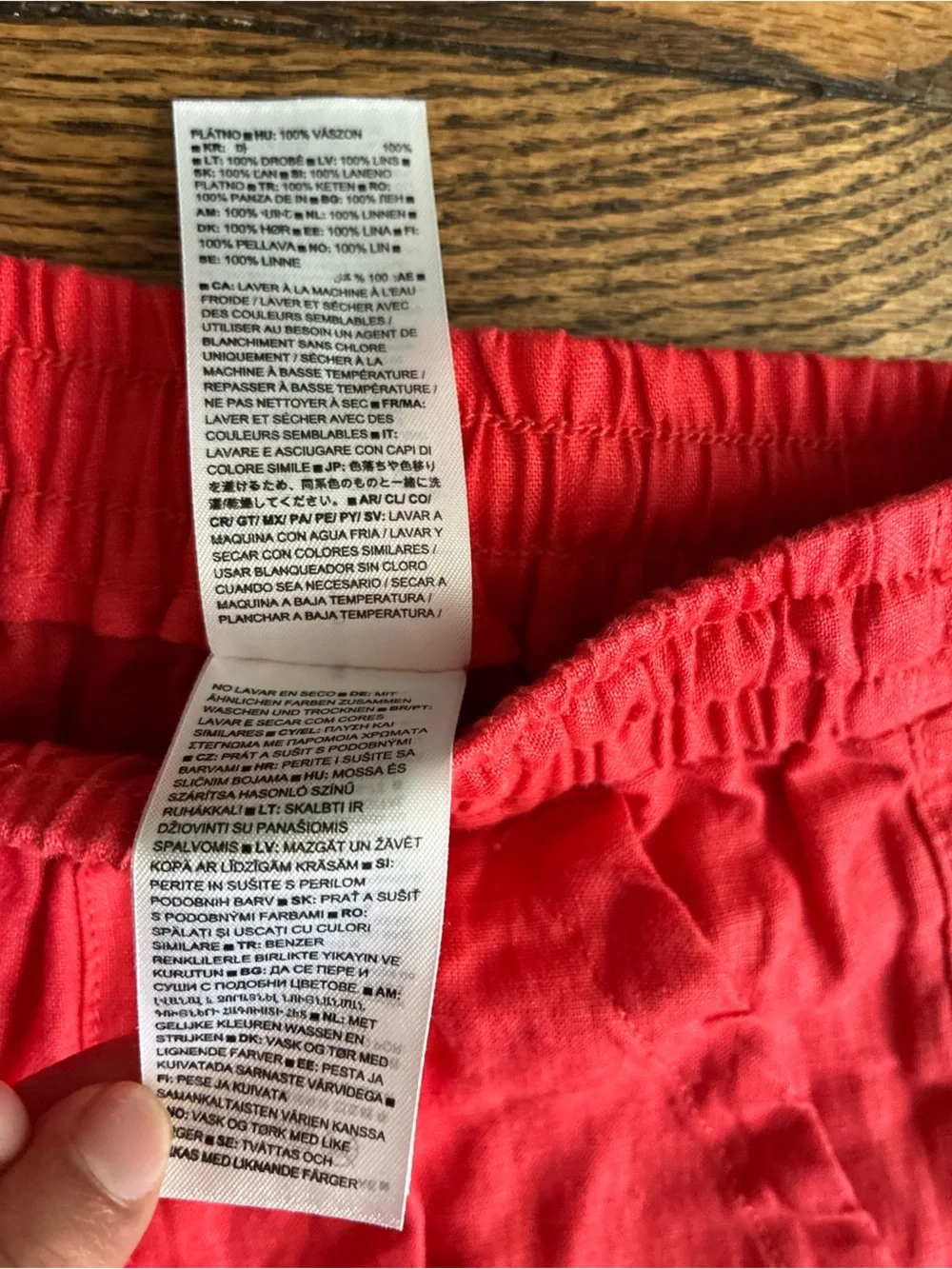 Banana Republic straight leg linen pants Small in Red